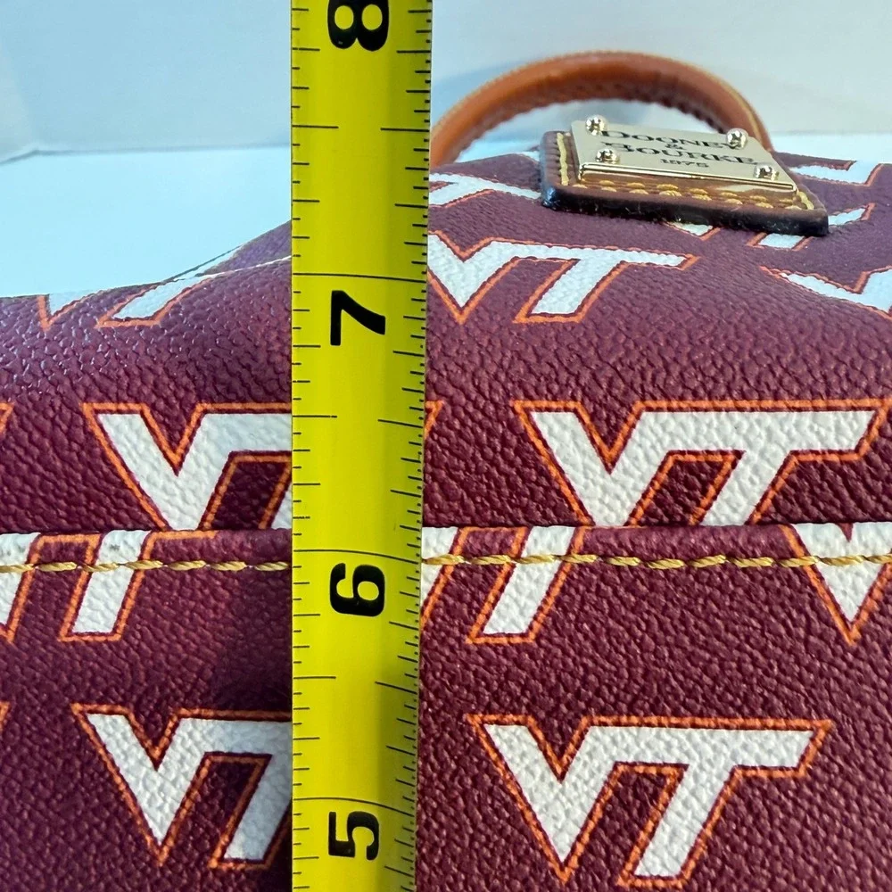 Dooney & Bourke excellent pre